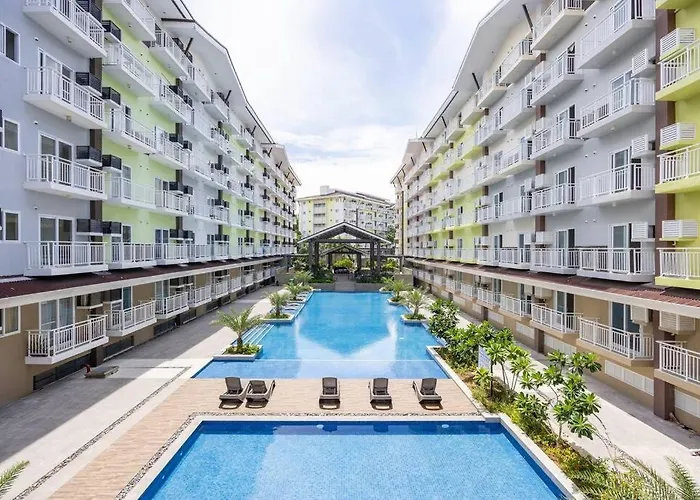 Amani 132b With Pool View, Near Airport, Mall, Free Pool, Gym, Netflix, 200 Mbps Wi-fi マクタン